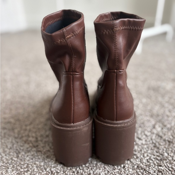 Brown Chunky Heel Ankle Boots - Picture 5 of 7